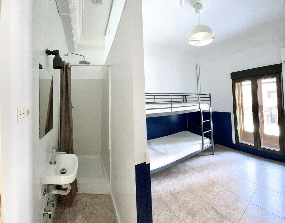 Az The Zity Hostel - Coliving Saragosse Extérieur photo